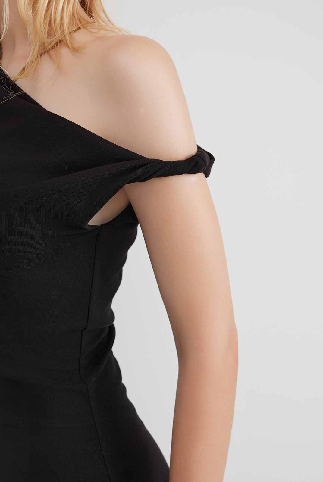 ASOBIO Twist Asymmetric Knit Dress