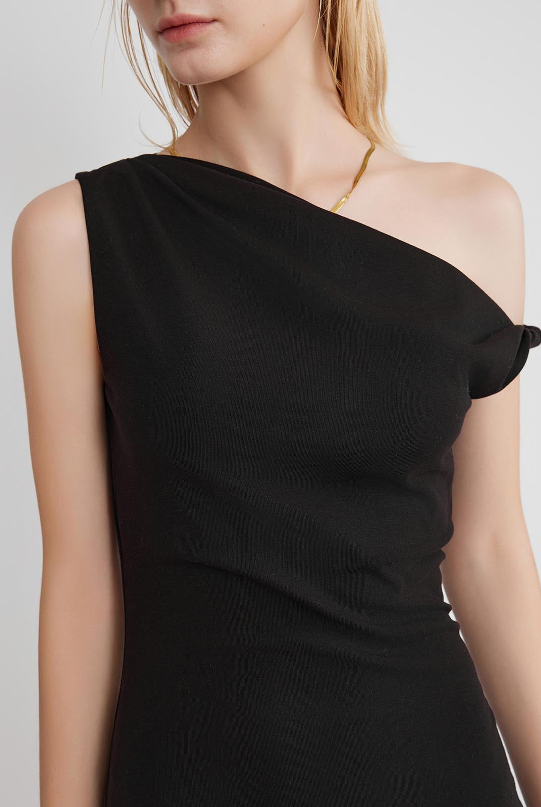 ASOBIO Twist Asymmetric Knit Dress