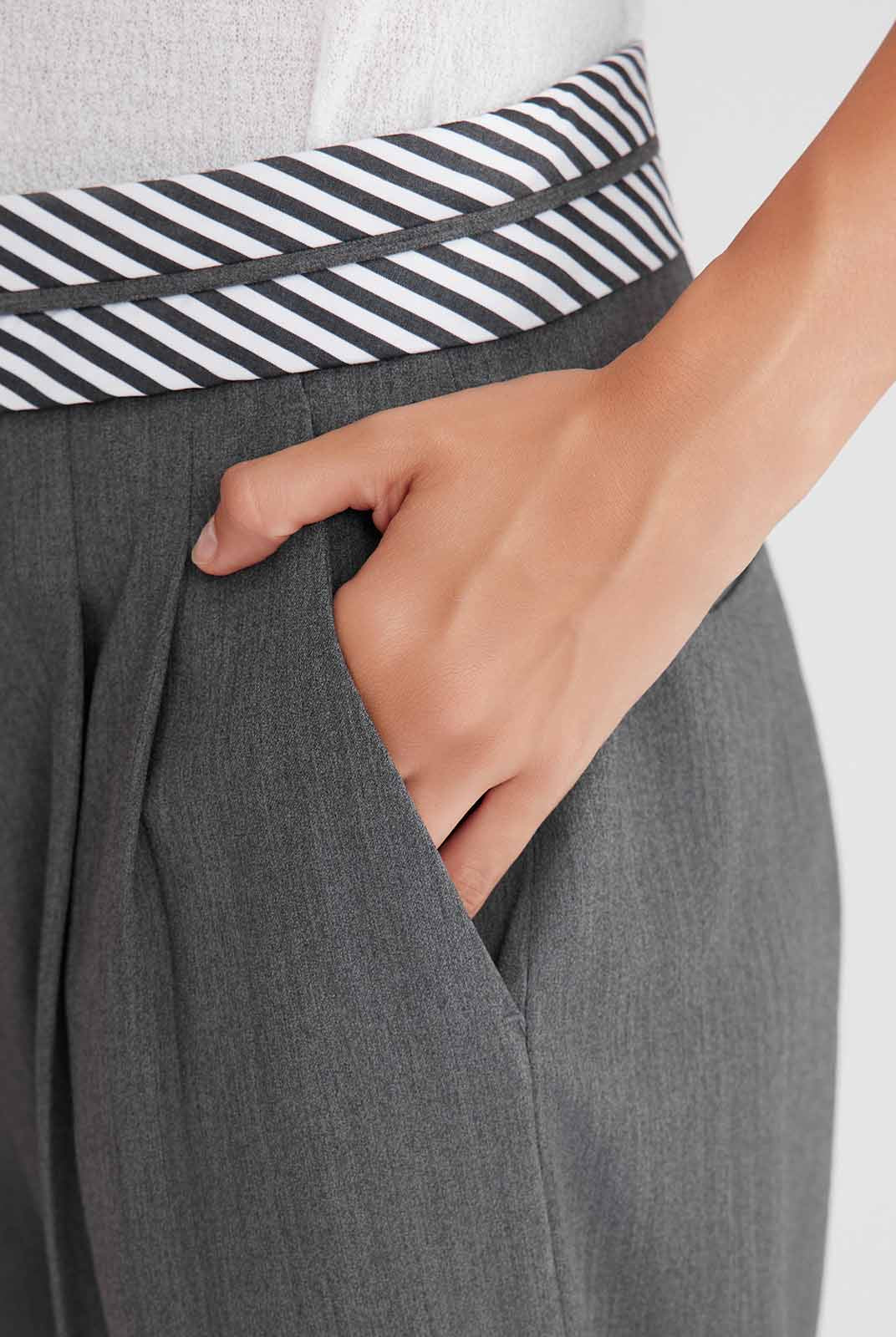 ASOBIO Tailored Contrast Waistband Straight-Leg Trousers