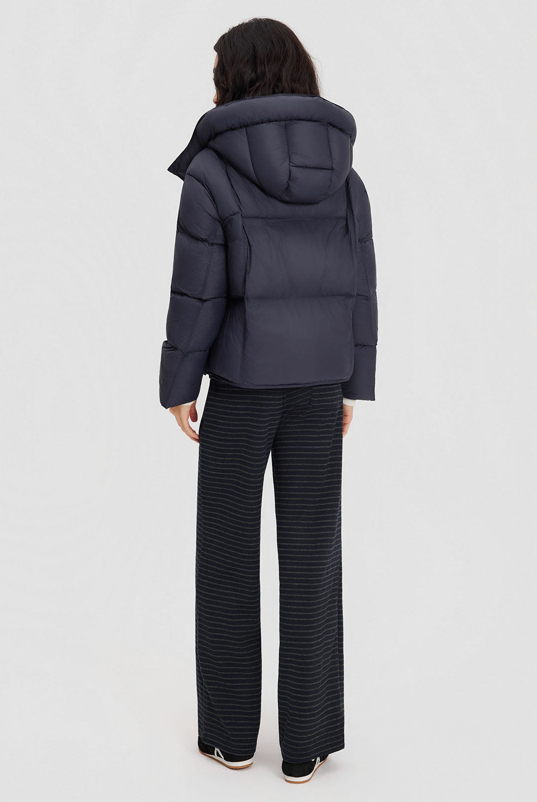 ASOBIO Cropped Hooded Down Puffer