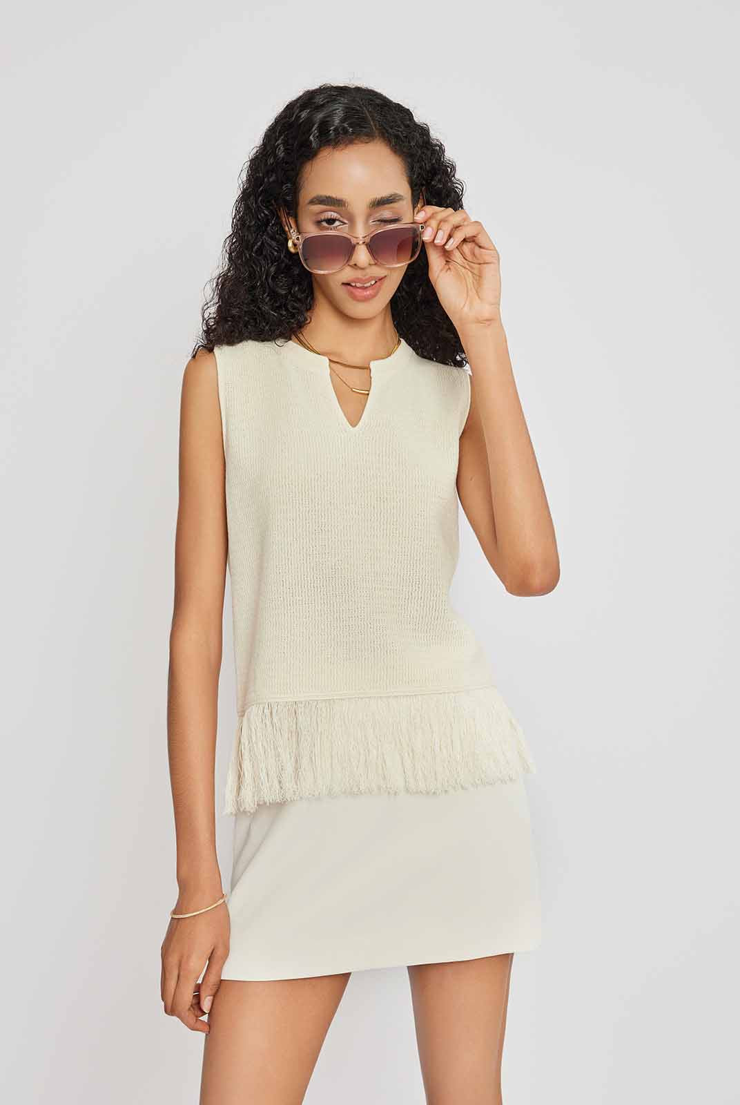 V-Cut Fringe Hem Tee