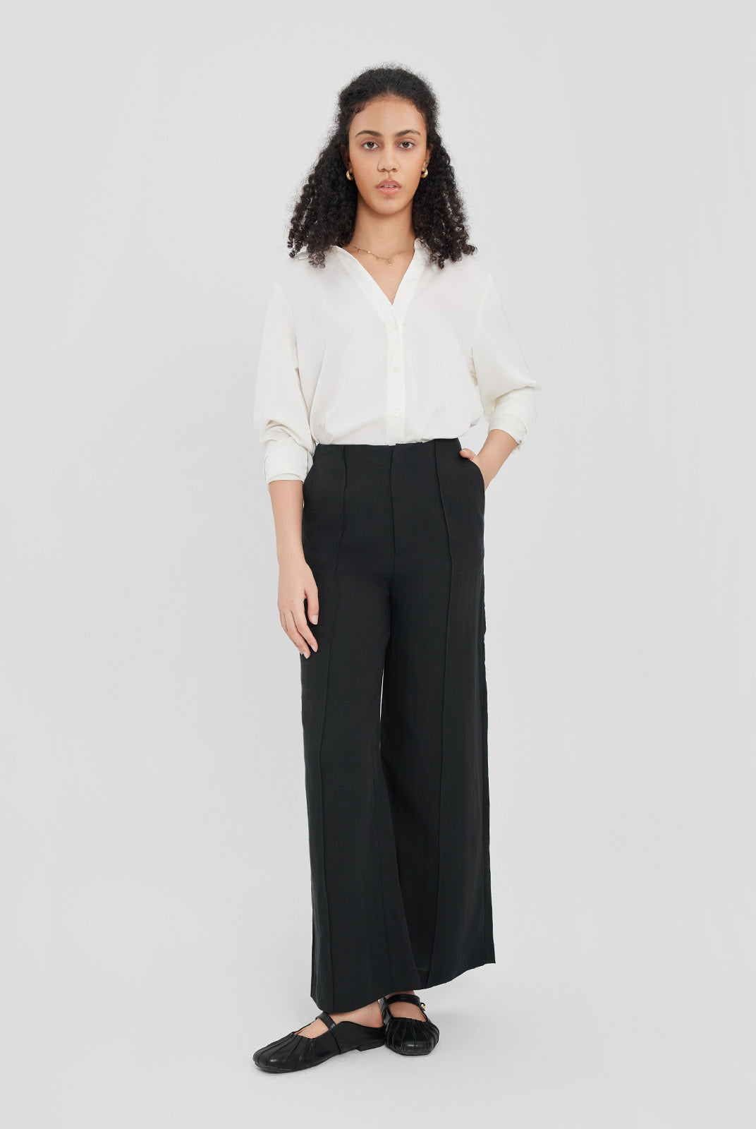 ASOBIO Straight-Leg Minimalist Trousers