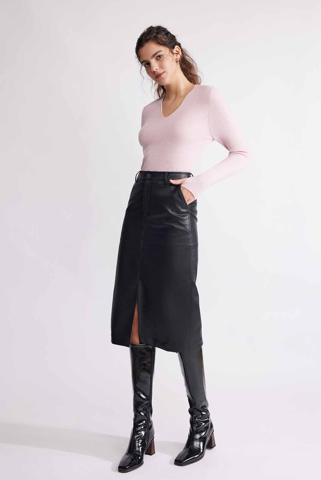 Lightweight merino V-Neck Ribbed Wool Knit Top