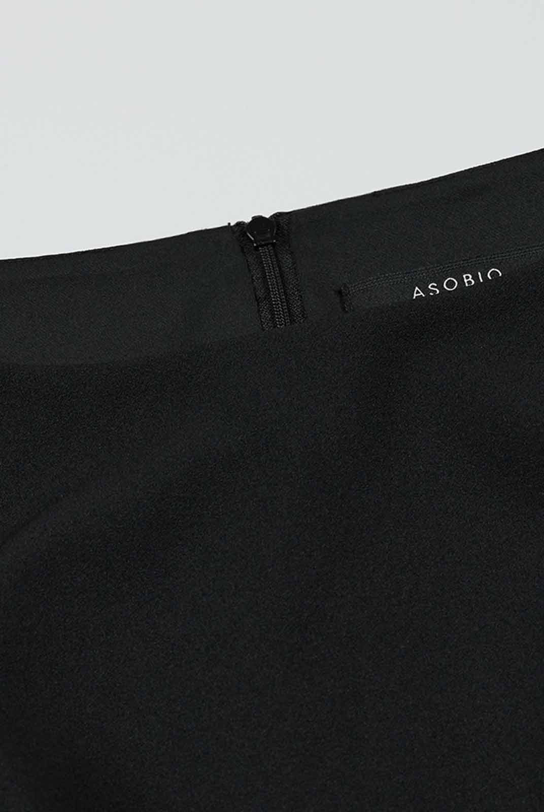 Stylish boatneck svelte mini dress