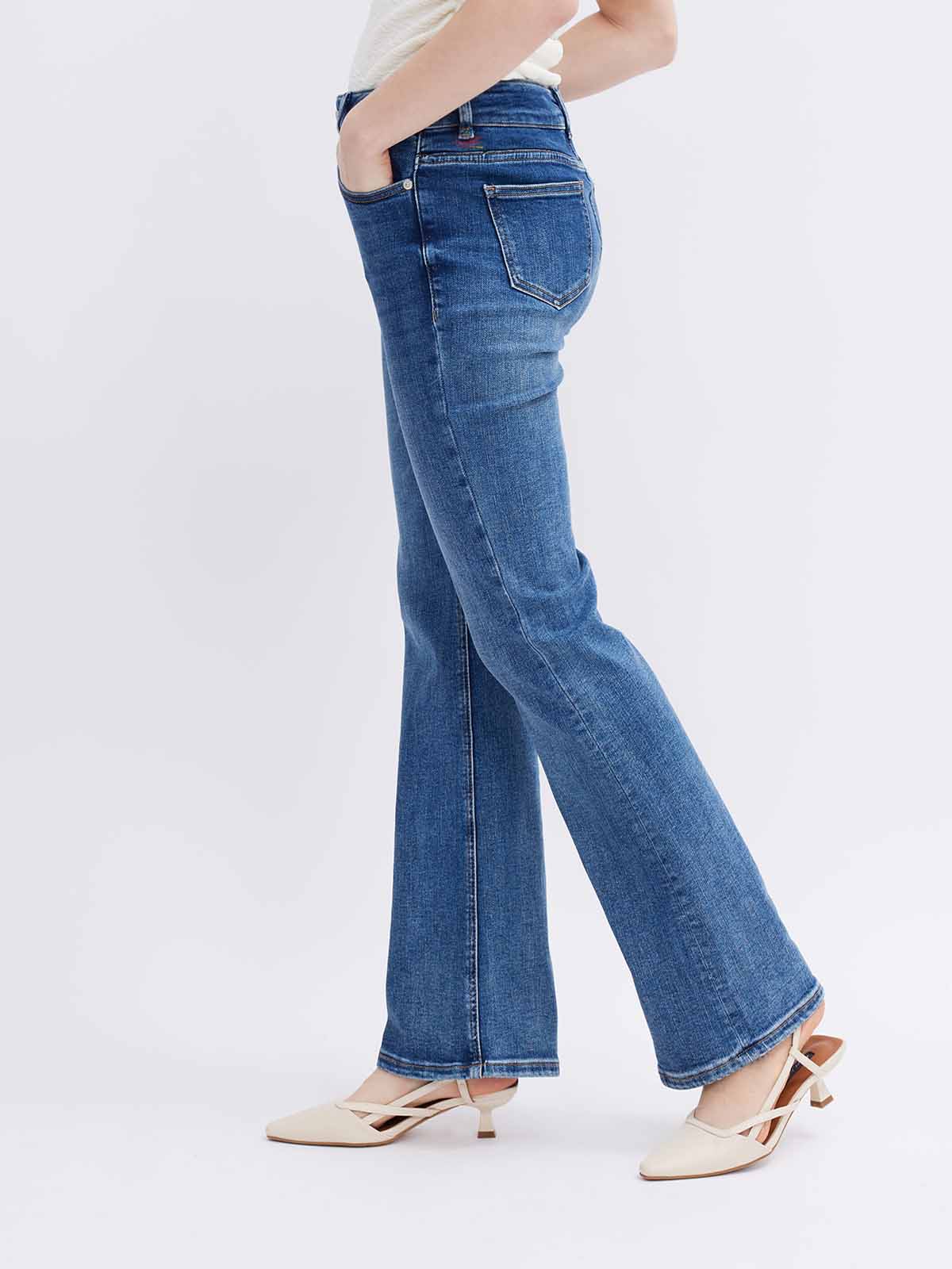 ASOBIO Slim High-Rise Stretch Flare Jeans