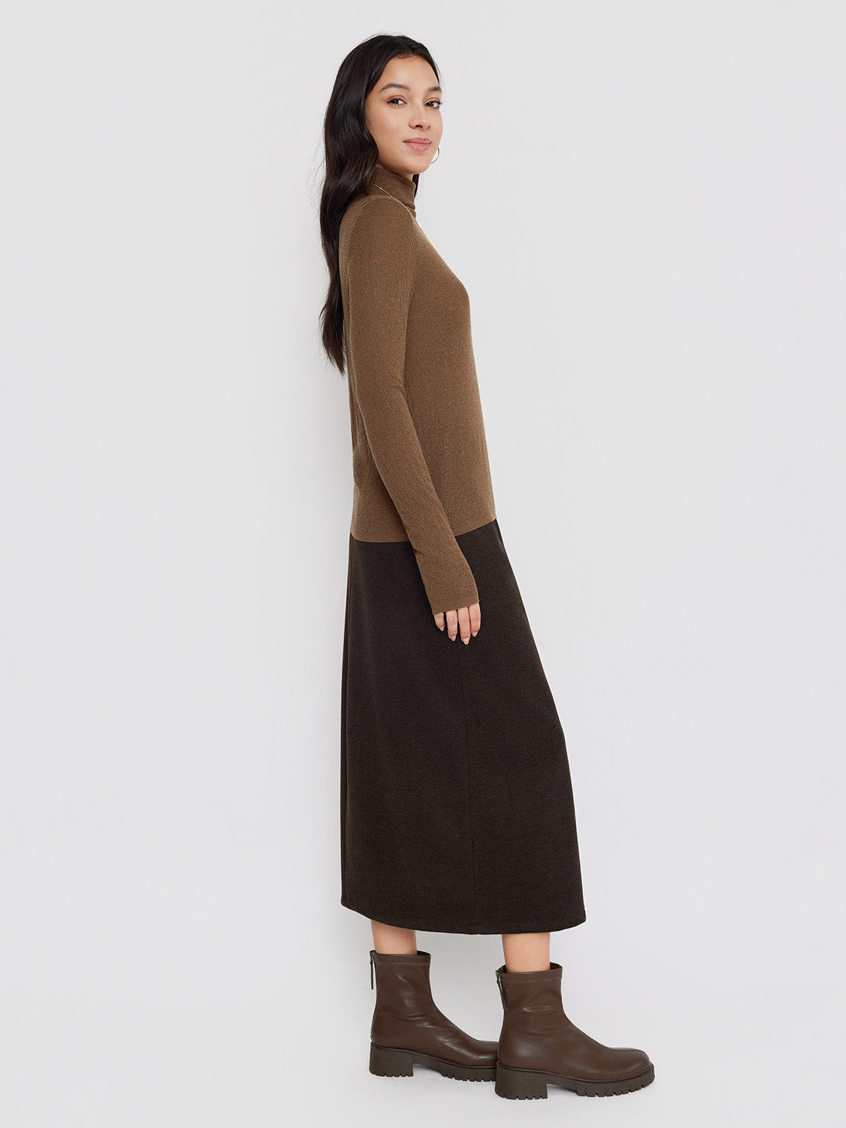 100% Extra-Fine Merino Wool Turtleneck Sweater