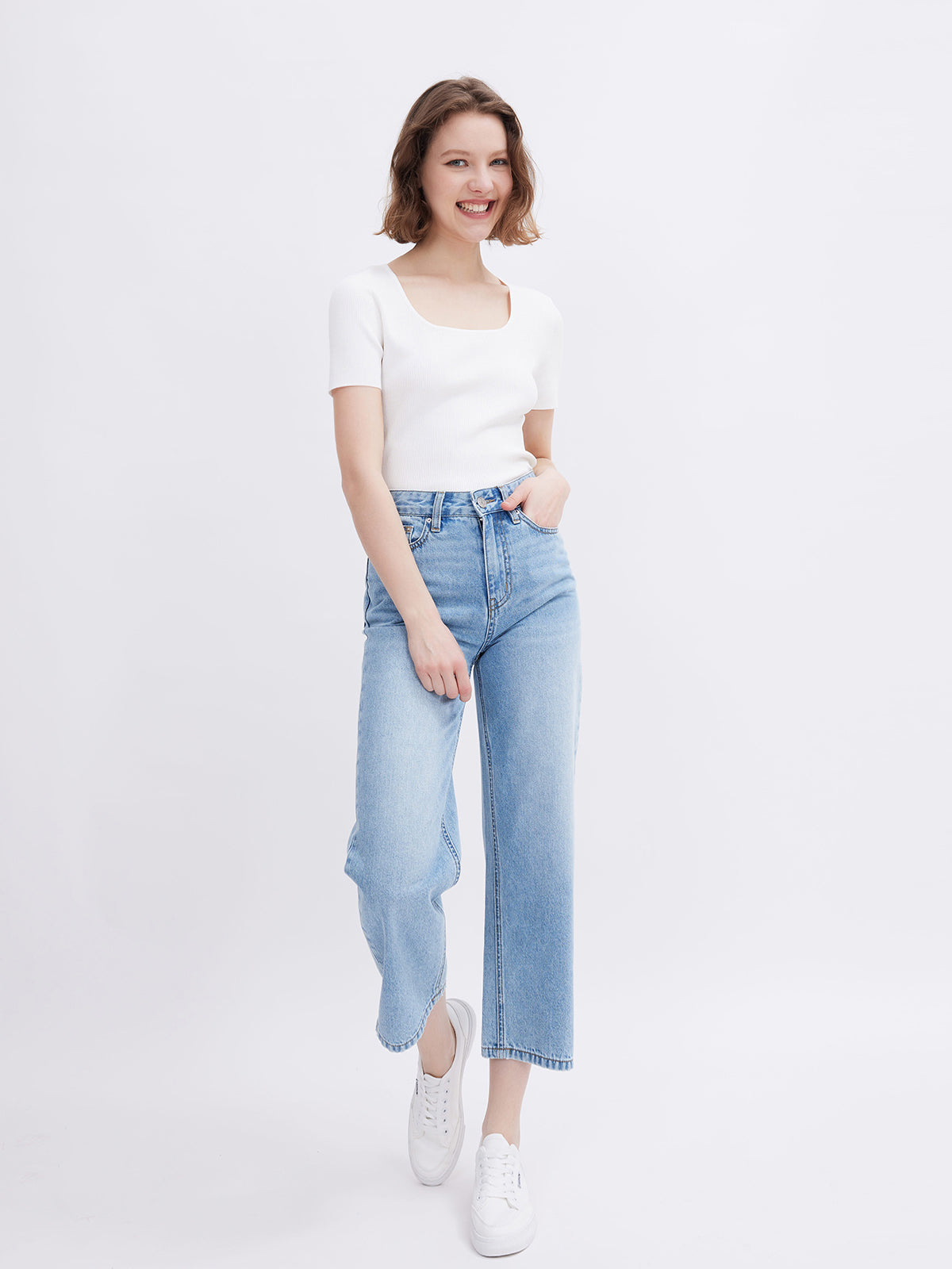 Cropped Denim Straight-Leg Pant