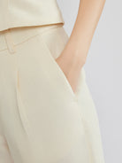 ASOBIO Linen Carrot Pant