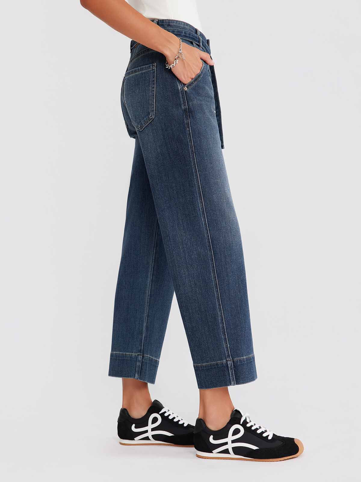 ASOBIO Cropped Four-Way Stretch Jeans with Belt