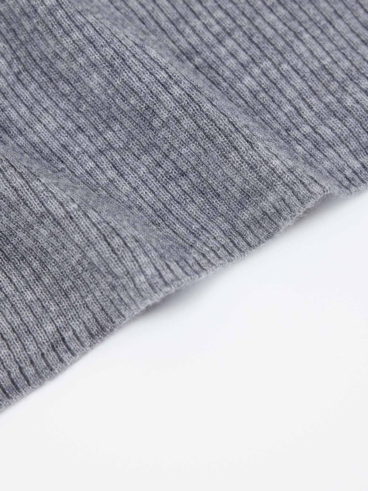 Lightweight merino V-Neck Ribbed Wool Knit Top