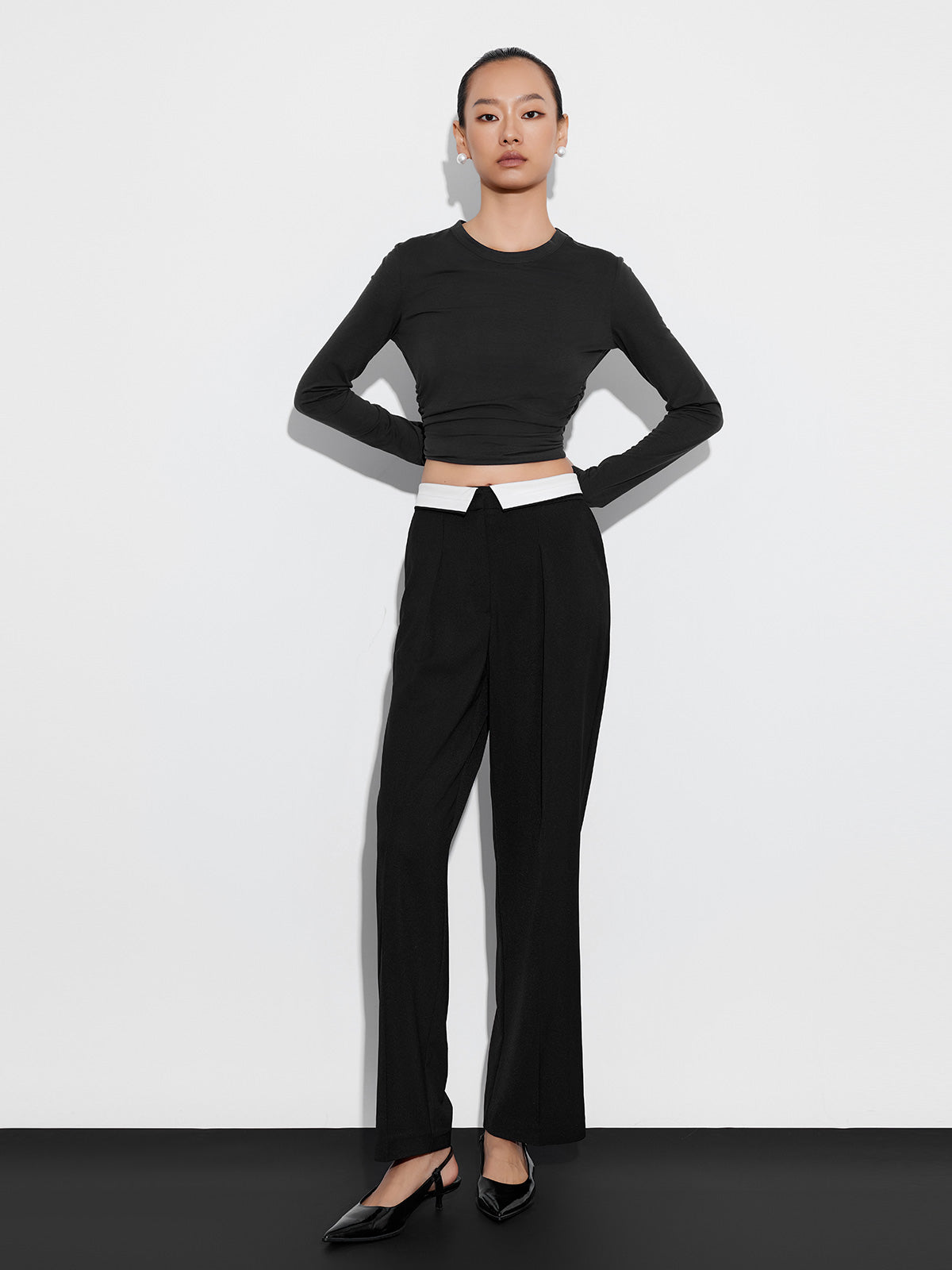 tailored mid-rise pleated office pants