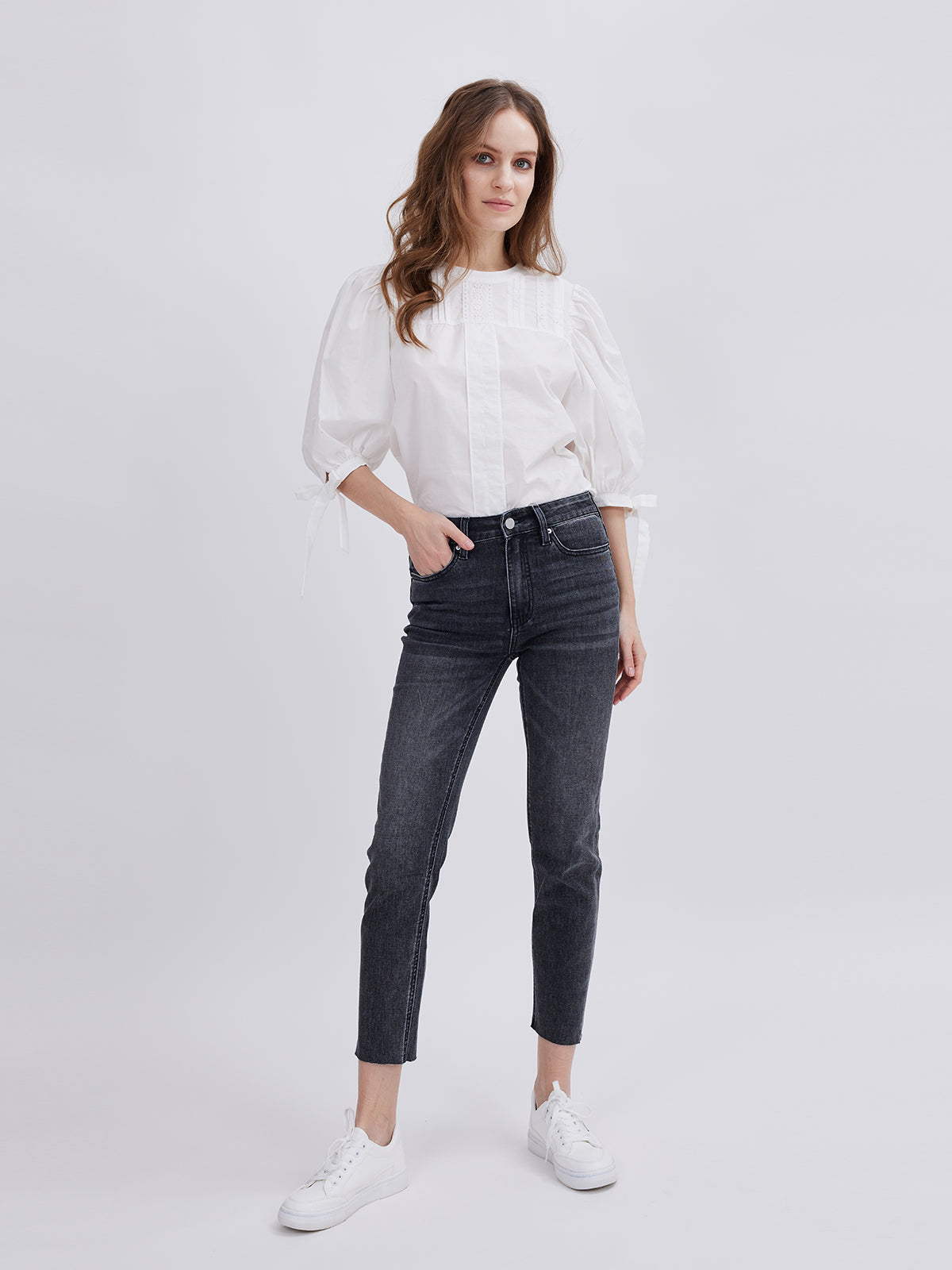 Shot-stretched Denim Fabric Jeans