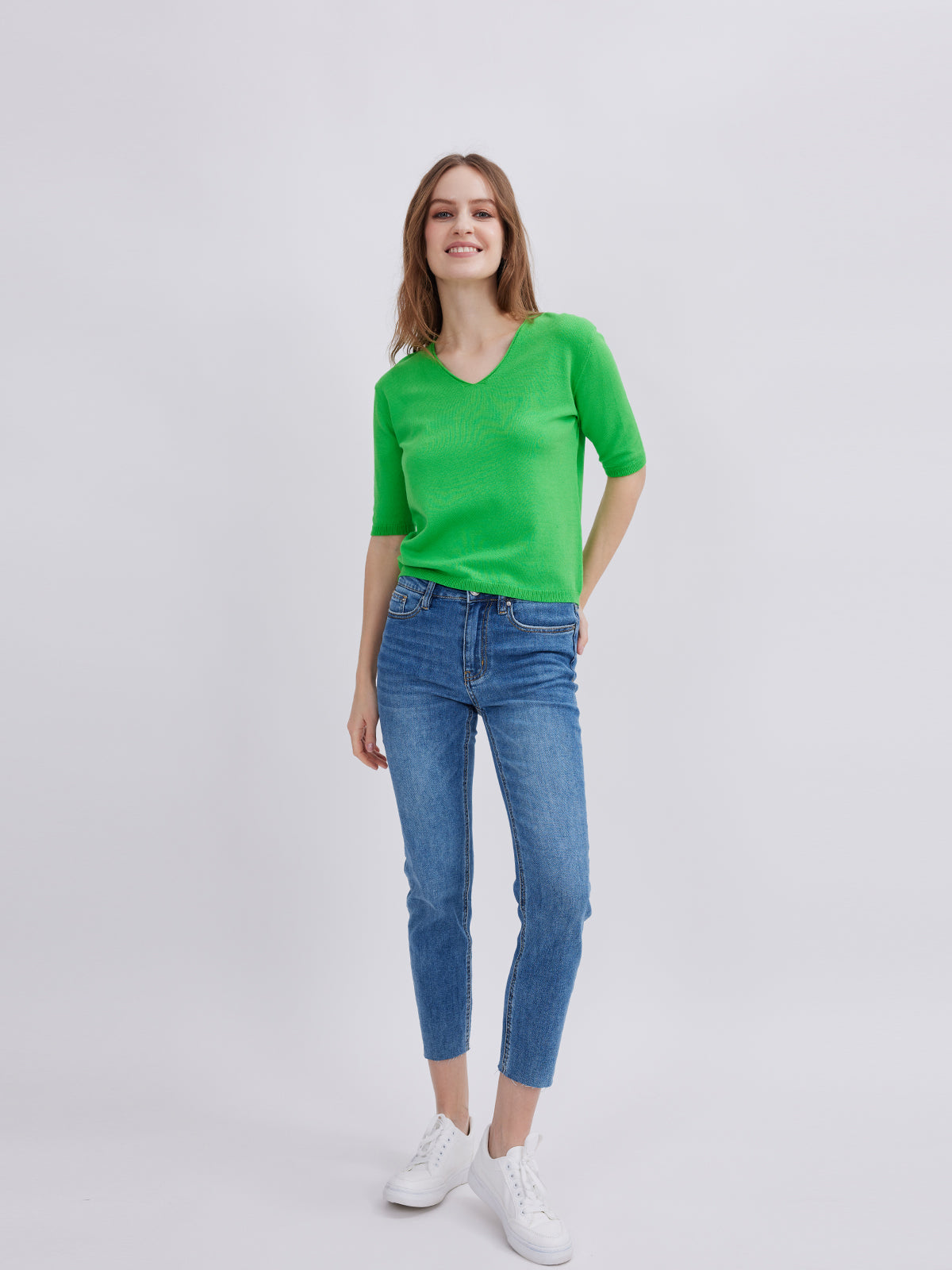 Green Women's Short Sleeve V-Neck Knitwear