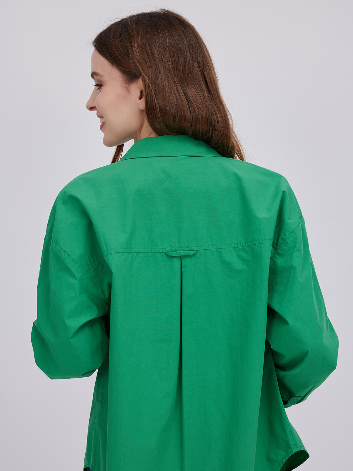 Green Comfortable and Versatile H-type Shirt